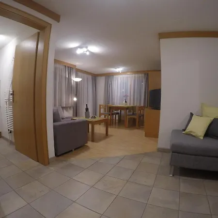 公寓 Swiss 萨斯费